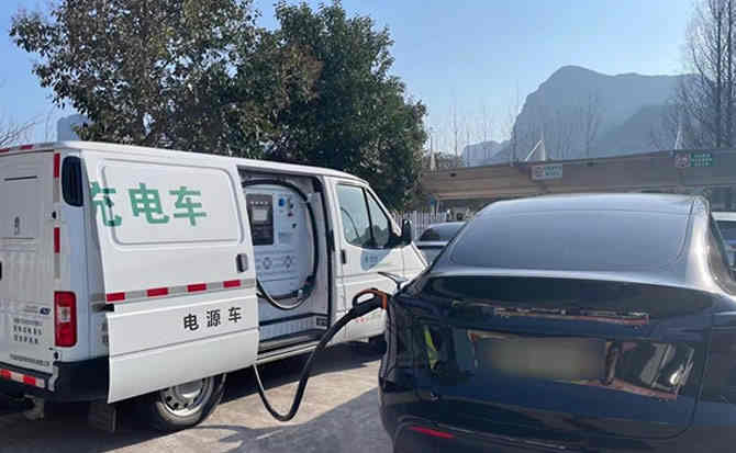 邱县汽车搭电
